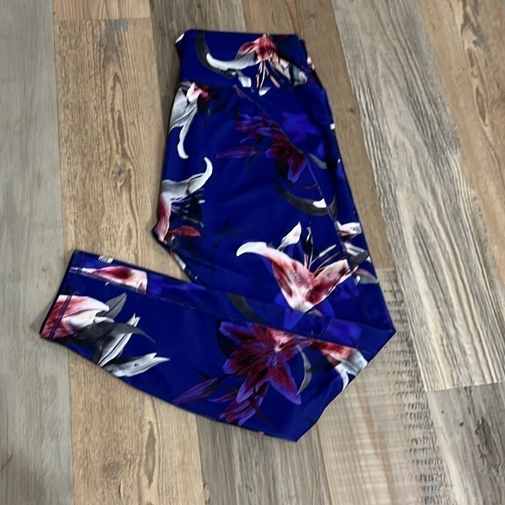Guru Active Womens Leggings Pants Blue Floral Print Stretch Elastic Waist Sz XL - Picture 10 of 10